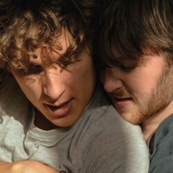 Special "QueerBLICK": MAUERN AUS SAND